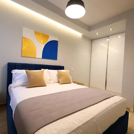 Apartment's *